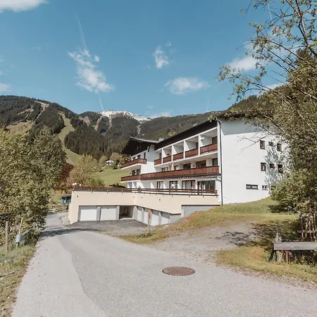Apartment Sunshine 12 By Interhome Zell am See